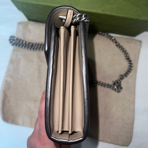 Gucci Dionysus GG Supreme Chain Wallet - Picture 5 of 6